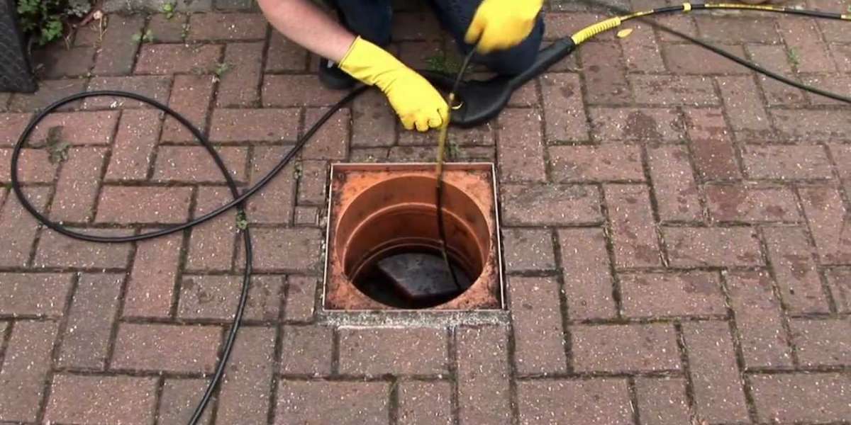 Why Is It Important To Work With the Right Blocked Drains Expert?